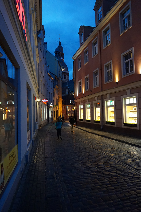 Stare Miasto, uliczki nocą